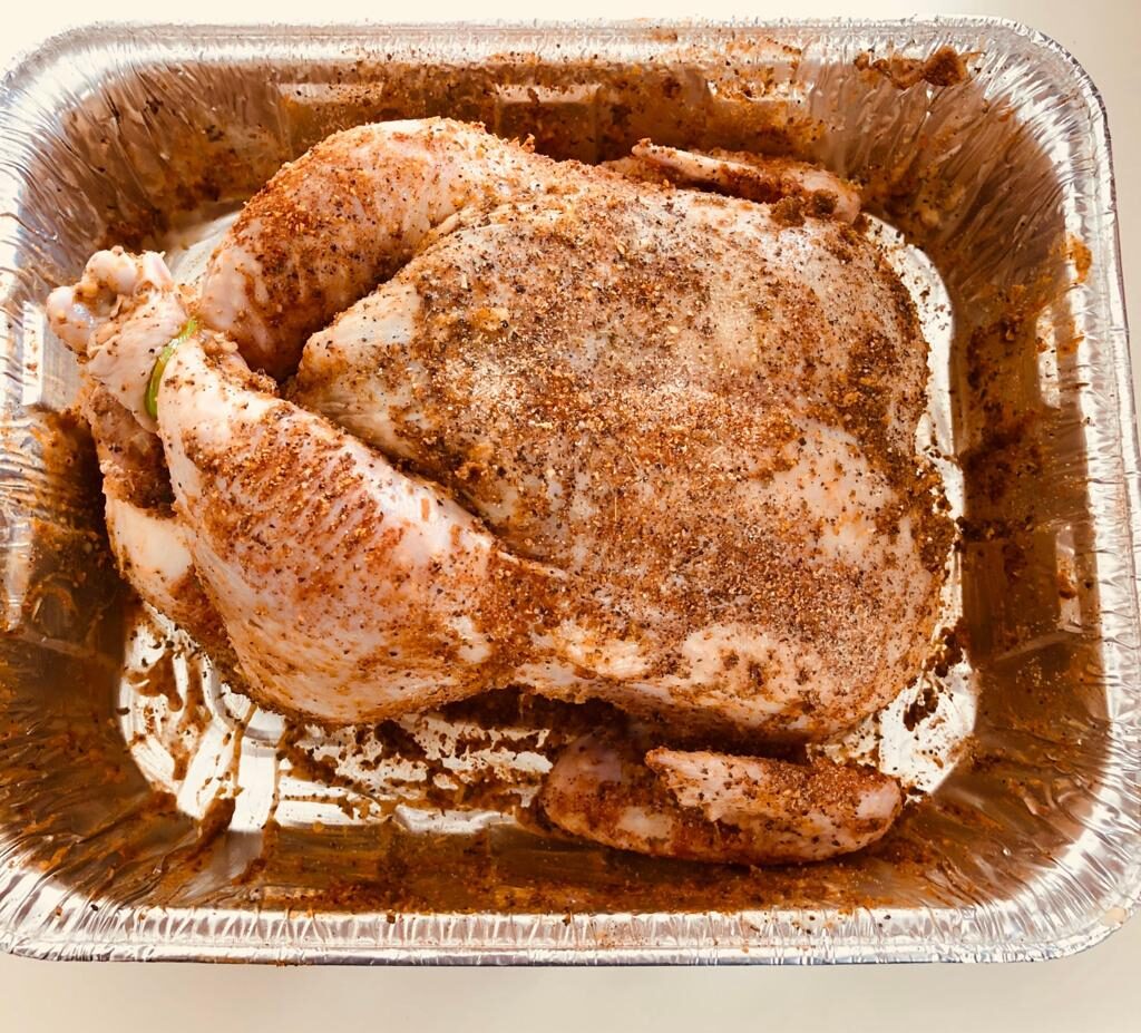 Carcaças de frango temperadas resfriadas prontas para assar